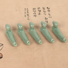 Load image into Gallery viewer, Celadon Ducks 5P Chopstick Rest Set