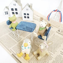 Load image into Gallery viewer, Miniature Sitting Animals