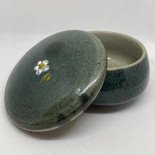 Load image into Gallery viewer, Flower Side Dish Bowl with Lid