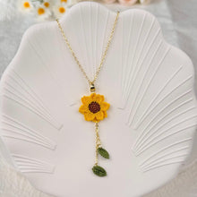 Load image into Gallery viewer, LingStudio - Sunflower Solid Colour Necklace