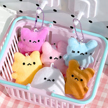 Load image into Gallery viewer, Find the Ghost Random Keyring
