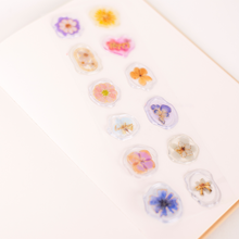 Load image into Gallery viewer, Sealing Wax Sticker - Pressed Petals