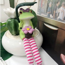 Load image into Gallery viewer, Sitting Frog - Miniature Figure