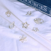 Load image into Gallery viewer, Gold Paper Clip Set