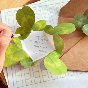 Four Leaf Clover -  Flower Folding Card