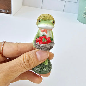Strawberry Frog Miniature Figurines