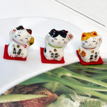 Load image into Gallery viewer, Miniature Lucky Cat