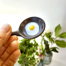 Load image into Gallery viewer, Fried Egg Pan - Chopstick Rest