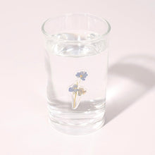 Load image into Gallery viewer, Fallen Leaves - Epoxy Sticker