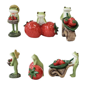 Strawberry Frog Miniature Figurines