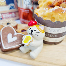 Load image into Gallery viewer, Miniature Bread Cats