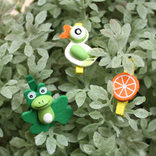 Load image into Gallery viewer, Wood Pinch Set - Froggy Friends