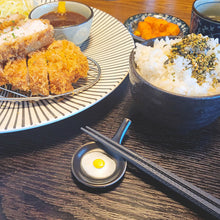 Load image into Gallery viewer, Fried Egg Pan - Chopstick Rest