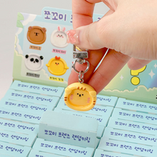 Load image into Gallery viewer, Chocomi Friends Random Keyring