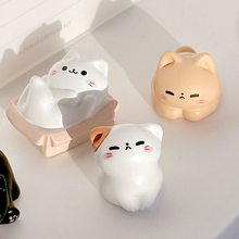 Load image into Gallery viewer, Random Cat Miniature Figure