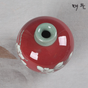 Round Red Jinsa Magnolia Vase