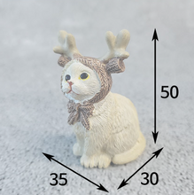 Load image into Gallery viewer, Meowy Christmas - Miniature Cat Figurines