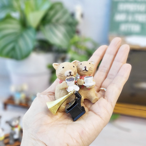 Coffee Break - Cat on Bench Figurine Set