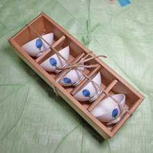 Load image into Gallery viewer, White Porcelain Blue Tulip - 5 Cup Set