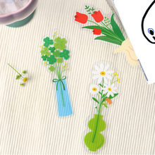 Load image into Gallery viewer, Flower Free Line Transparent Bookmark