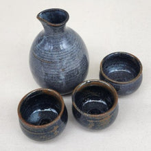 Load image into Gallery viewer, Rustic Onggi Blue Grey Sake Set