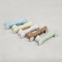 Load image into Gallery viewer, Pastel Cat Chopstick Rest