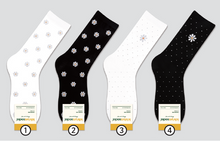 Load image into Gallery viewer, Daisy Moment - Sparkle Crew Socks