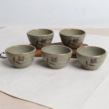 Load image into Gallery viewer, Buncheong Bellflower Cup Set