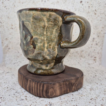Load image into Gallery viewer, Buncheong Casting Dark Leaf Mug