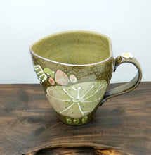 Load image into Gallery viewer, Lotus Flower Coarse Mug