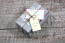 Load image into Gallery viewer, Gift Tag Set - MT005 - Ivory