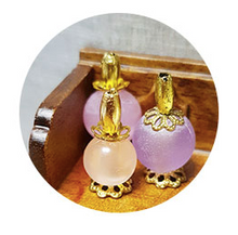 Load image into Gallery viewer, Miniature Vintage Wash Basin Vanity