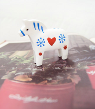 Load image into Gallery viewer, Miniature Dala Horses