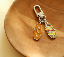 Load image into Gallery viewer, Keyring - Sandwich