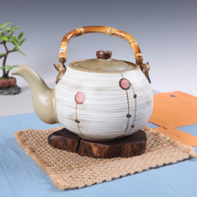 Buncheong Fruit Kettle