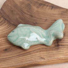 Load image into Gallery viewer, Celadon Fish 5P Chopstick Rest Set