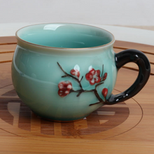 Load image into Gallery viewer, Round Plum Handle Mini Cup