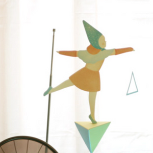 Girl & Triangle - Paper Mobile