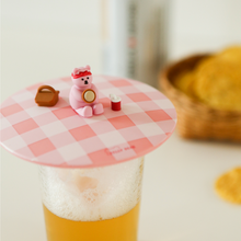 Load image into Gallery viewer, Jelly Bear - Silicone Mug Lid - Picnic Pinky