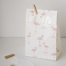 Load image into Gallery viewer, Flamingo Pattern Paper Bags
