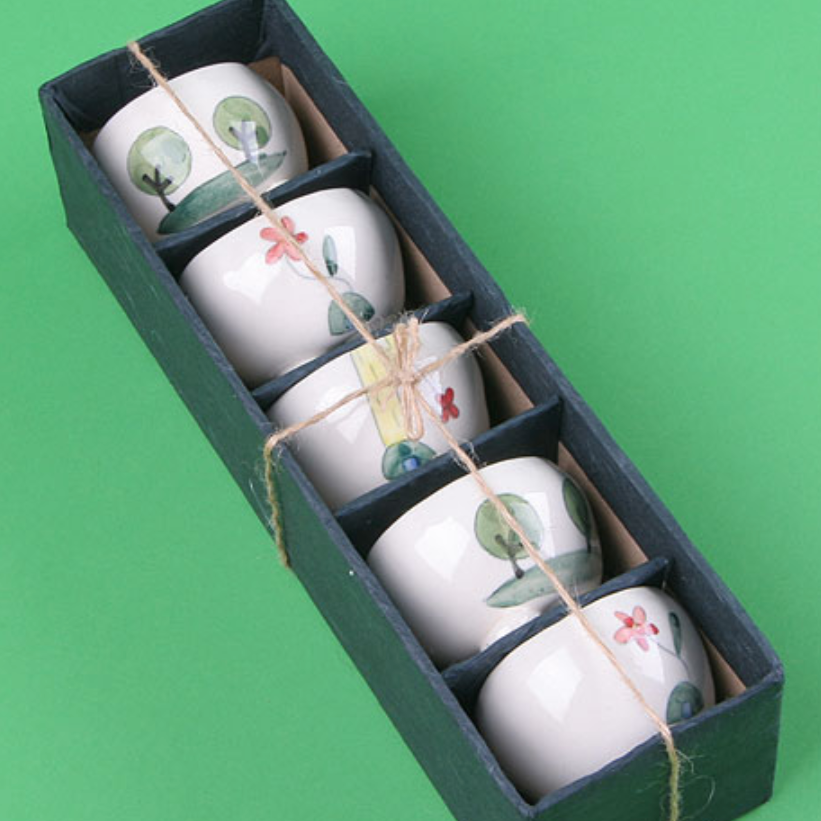 White Storybook Cup Set