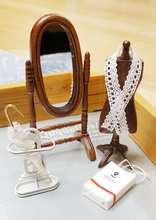 Load image into Gallery viewer, Miniature Antique Coordination Set