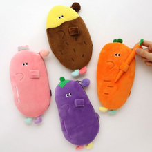 Load image into Gallery viewer, Carrot Friends 3D Pencil Pouch
