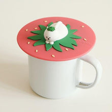 Load image into Gallery viewer, Silicone Mug Lid - Strawberry Cat